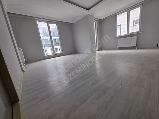 SULTANBEYLİ BATTALGAZİ MAH DE SATILIK SİTE İÇİNDE 3+1 ARA KATI #1282608834