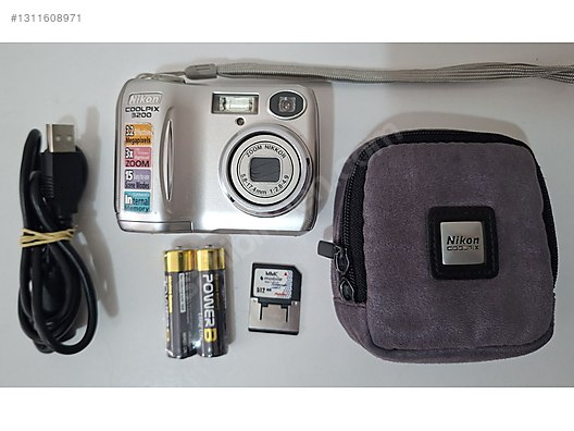 Kompakt / Nikon / Coolpix 3200 / Nikon Coolpix E3200 Dijital