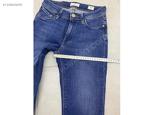 Used & Brand New Items / Clothing & Accessories / Women / Clothing / Shorts