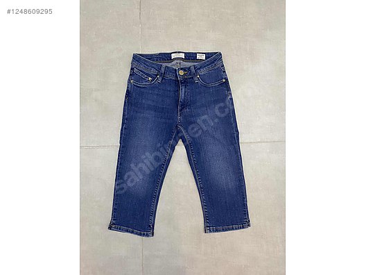 Used & Brand New Items / Clothing & Accessories / Women / Clothing / Shorts