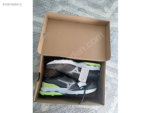 Mizuno shoes clearance olx