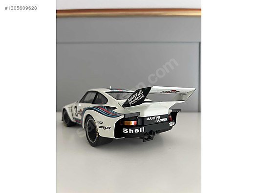 Exoto Diecast Model 1:18 Porsche Araba - 1305609628