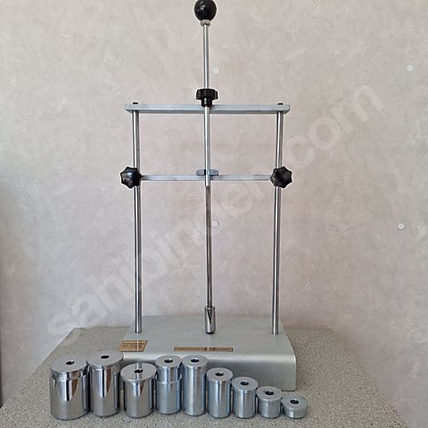 Düşük Sıcaklıkta Darbe Deney Aparatı