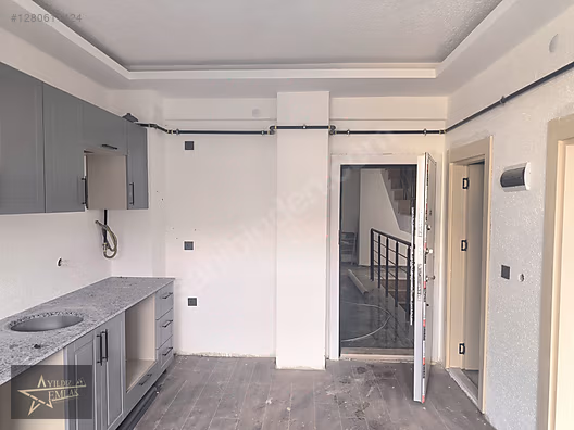 YILDIZ EMLAK'TAN SATILIK 1+1 YÜKSEK GİRİŞ DAİRE #1280611424