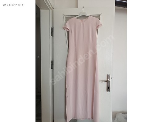 Used & Brand New Items / Clothing & Accessories / Women / Clothing / Dresses