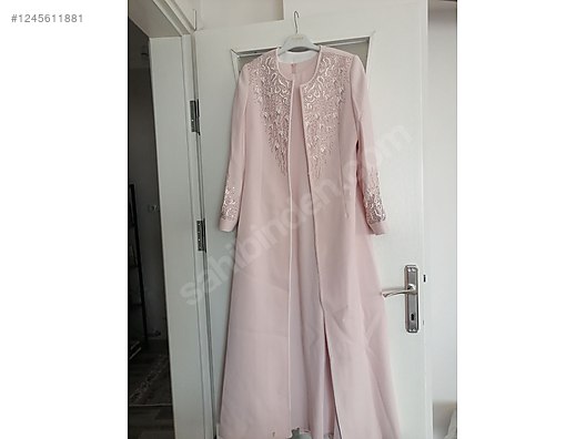 Used & Brand New Items / Clothing & Accessories / Women / Clothing / Dresses