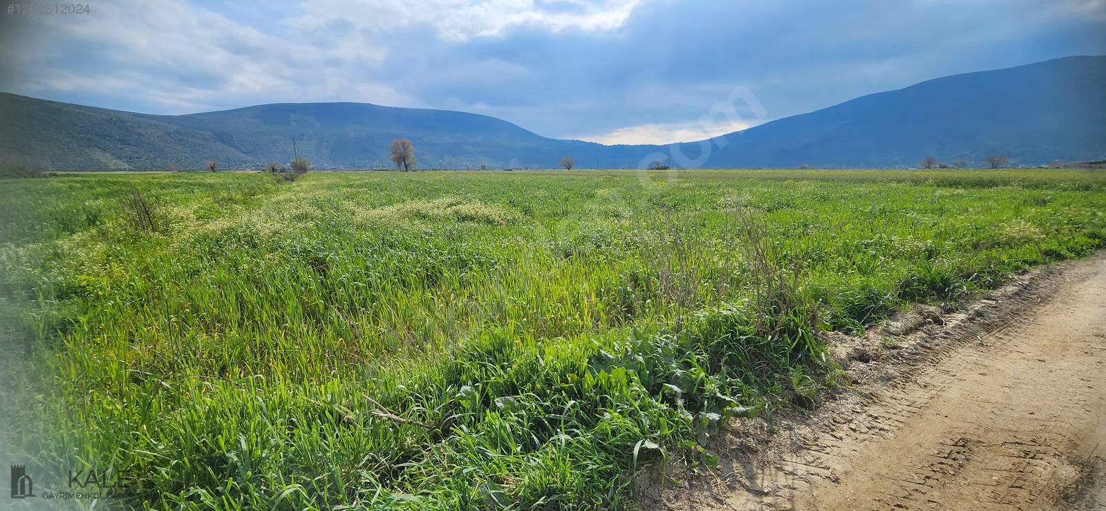 Ovakışlacık 10.320 m2, İki Yola Cephe Müstakil, Kuyu ve Elektrik