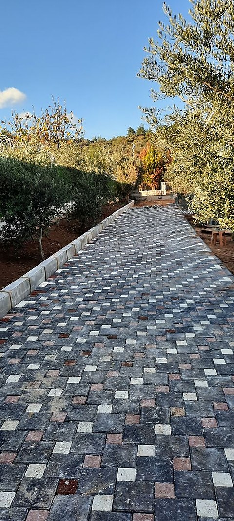 taş çim peyzaj cevre duzenlemesi