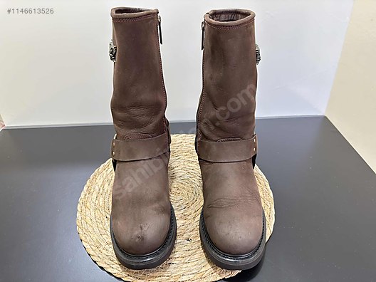 Used & Brand New Items / Clothing & Accessories / Women / Shoes / Boots