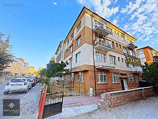 EGE EMLAK'TAN IŞIKLAR'DA KULE SİTE YAKINI 2+1 YENİLENMİŞ DAİRE #1257613757