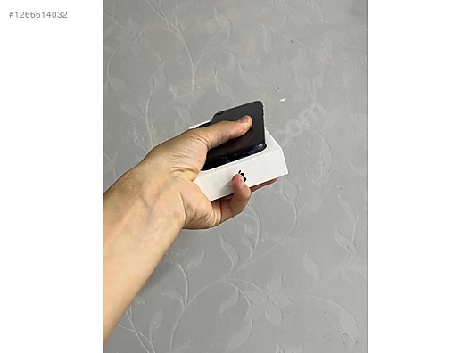 İkinci El 64 GB Apple iPhone SE (2. Nesil) iOS Cep Telefonu