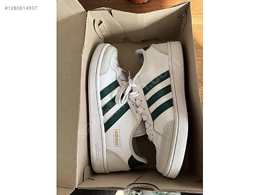 Used & Brand New Items / Clothing & Accessories / Men / Shoes / Sneakers & Sport