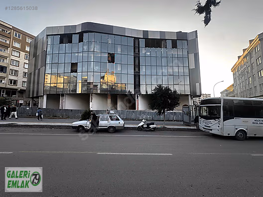 7 ARALIK ÜNİVERSİTESİ KARŞISINDA AVM DE SATILIK İŞ YERİ #1285615038