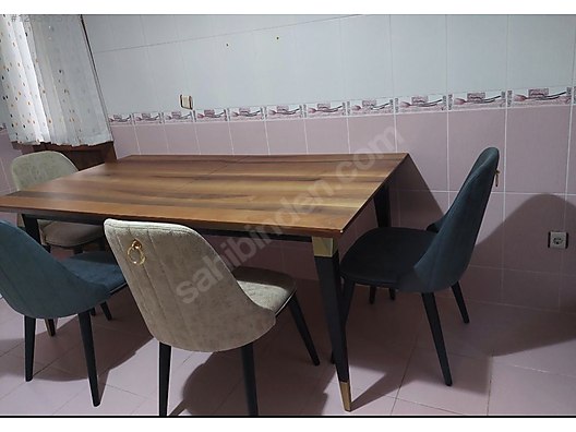 Used & Brand New Items / Home Decor / Furniture / Kitchen / Kitchen Tables Sets