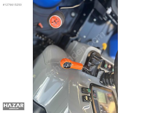 Machinery / Agricultural Machines / Tractors / New Holland / T4.70B