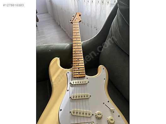 İkinci El ve Sıfır Alışveriş / Müzik / Müzik Aletleri / Telli Çalgılar / Gitar / Elektro