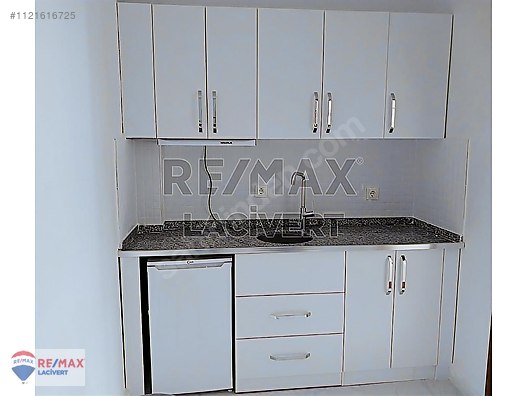 Re/max Lacivert'ten Kombina'da Satılık 1+1 Daireler - Satılık Daire ...