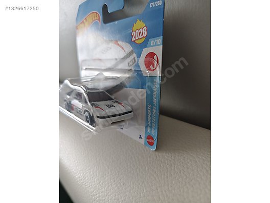 Hot Wheels Diecast Model 1:64 Mitsubishi Araba - 1326617250