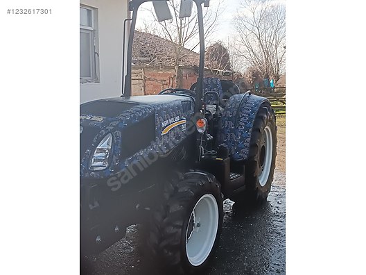 Machinery / Agricultural Machines / Tractors / New Holland / TD4.100F