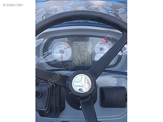 Machinery / Agricultural Machines / Tractors / New Holland / TD4.100F