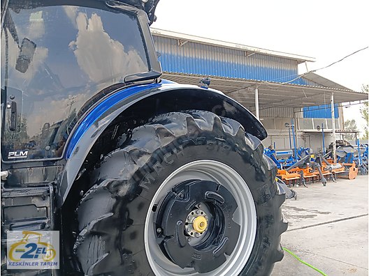 Machinery / Agricultural Machines / Tractors / New Holland / T7.315