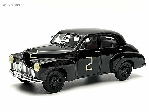 Autoart Diecast Model 1:18 Ford Araba - 1328618300