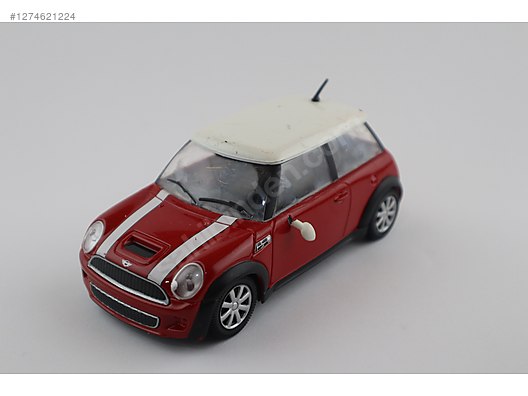 Burago Diecast Model 1:24 Mini Araba - 1274621224
