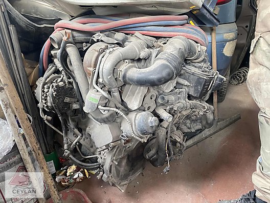 PEUGEOT PARTNER TEPE 1.6 HDİ ÜST SİLİNDİR KAPAĞI DOLI