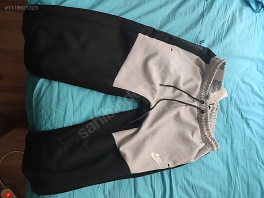 Nike sweatsuit hot sale tech fleece