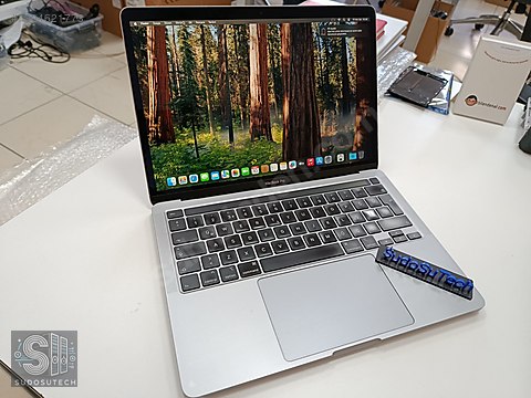 Apple Macbook / Apple MacBook Pro A2251 i5 16GB RAM 512GB SSD Pil