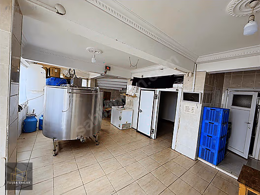 METROYA 3DK MESAFEDE 75M2 HER TÜRLÜ İŞE UYGUN KİRALIK DÜKKAN #1279621901