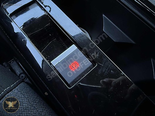 OTOFENİX 2023 C4 X 1.2 PURETECH FEEL BOLD EAT8 63.000 KM