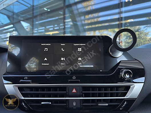 OTOFENİX 2023 C4 X 1.2 PURETECH FEEL BOLD EAT8 63.000 KM