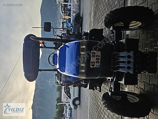 Machinery / Agricultural Machines / Tractors / New Holland / TD65D