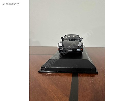 1:43 Minichamps 1990 Porsche 911 (964) Turbo Bad Boys plakalı on