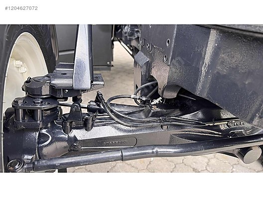 Machinery / Agricultural Machines / Tractors / New Holland / TR6.145S