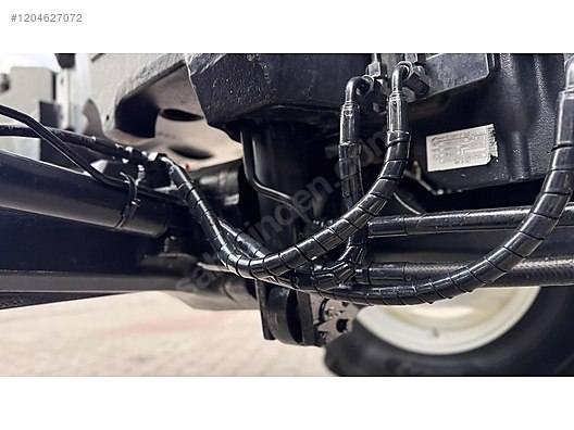 Machinery / Agricultural Machines / Tractors / New Holland / TR6.145S