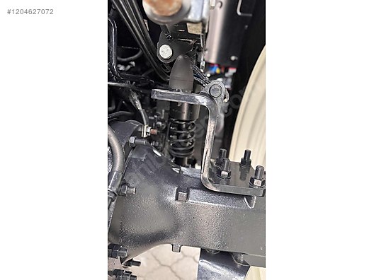 Machinery / Agricultural Machines / Tractors / New Holland / TR6.145S