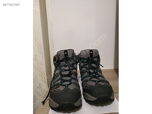 quechua waterproof bot