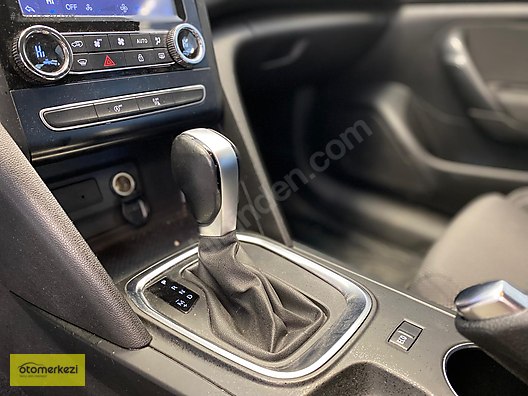 OTOMERKEZİ'NDE 0.79 İLE 12 AY KREDİ - K.KARTI 12 TAKSİT- MEGANE