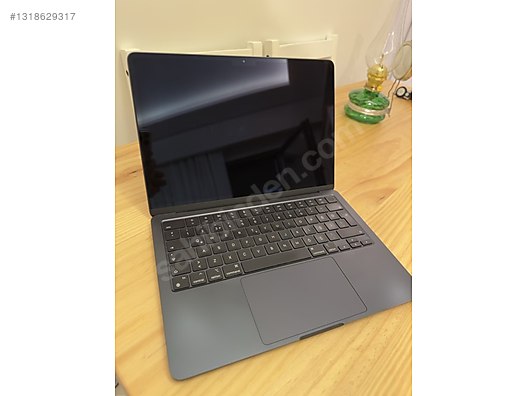 Apple Macbook / MacBook Air M2 2022 8GB RAM / 512GB SSD Temiz