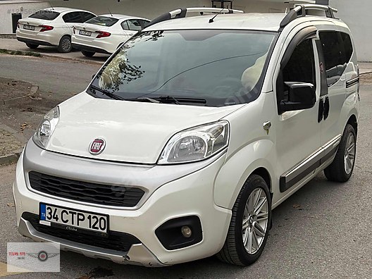 Vasıta / Minivan & Panelvan / Fiat / Fiorino Combi / 1.3 Multijet Premio 