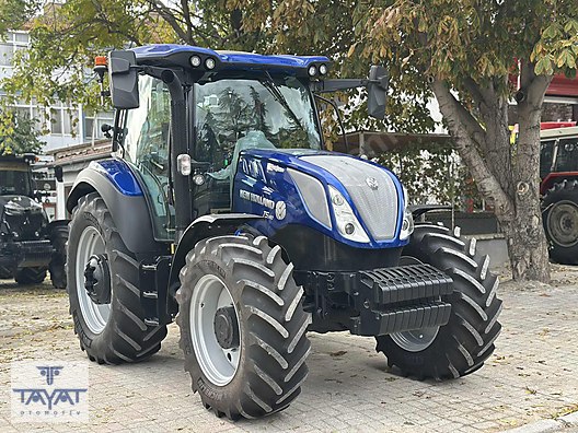 Machinery / Agricultural Machines / Tractors / New Holland / T5.140