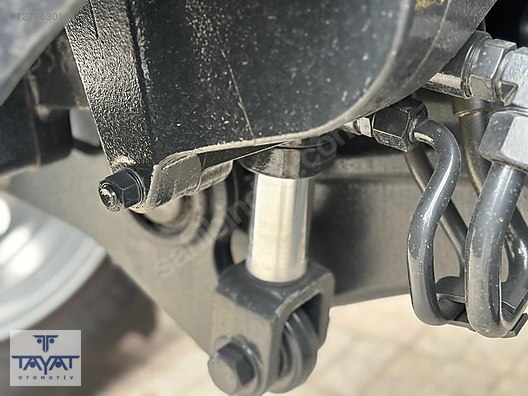 Machinery / Agricultural Machines / Tractors / New Holland / T5.140