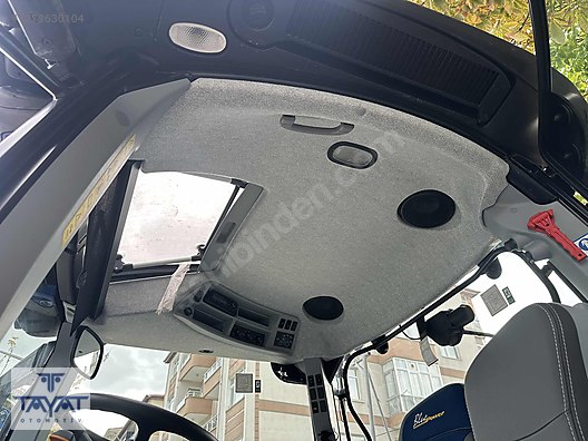 Machinery / Agricultural Machines / Tractors / New Holland / T5.140