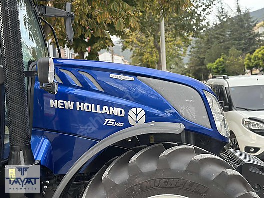 Machinery / Agricultural Machines / Tractors / New Holland / T5.140