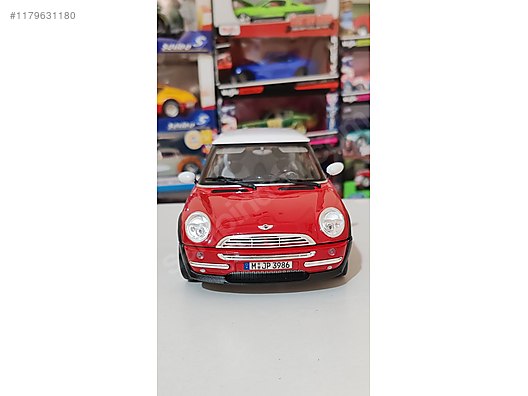 Bburago Diecast Model 1:18 Mini Araba - 1179631180