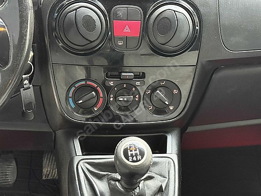 Vasıta / Minivan & Panelvan / Fiat / Fiorino Combi / 1.3 Multijet Emotion