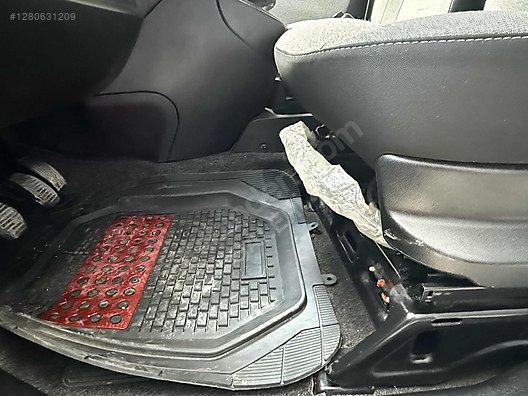 Vasıta / Minivan & Panelvan / Fiat / Fiorino Combi / 1.3 Multijet Emotion