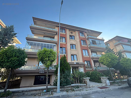 SELÇUKLU MAH.'DE SİTE İÇİ-OTOPARKLI-MESKEN TAPULU-BAHÇE KATI 3+1